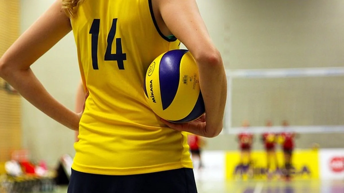 尼克斯29分大逆转马刺：战术执行与攻防转换的胜利